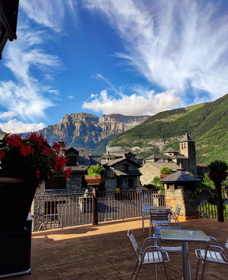Hotel Villa De Torla Exterior foto